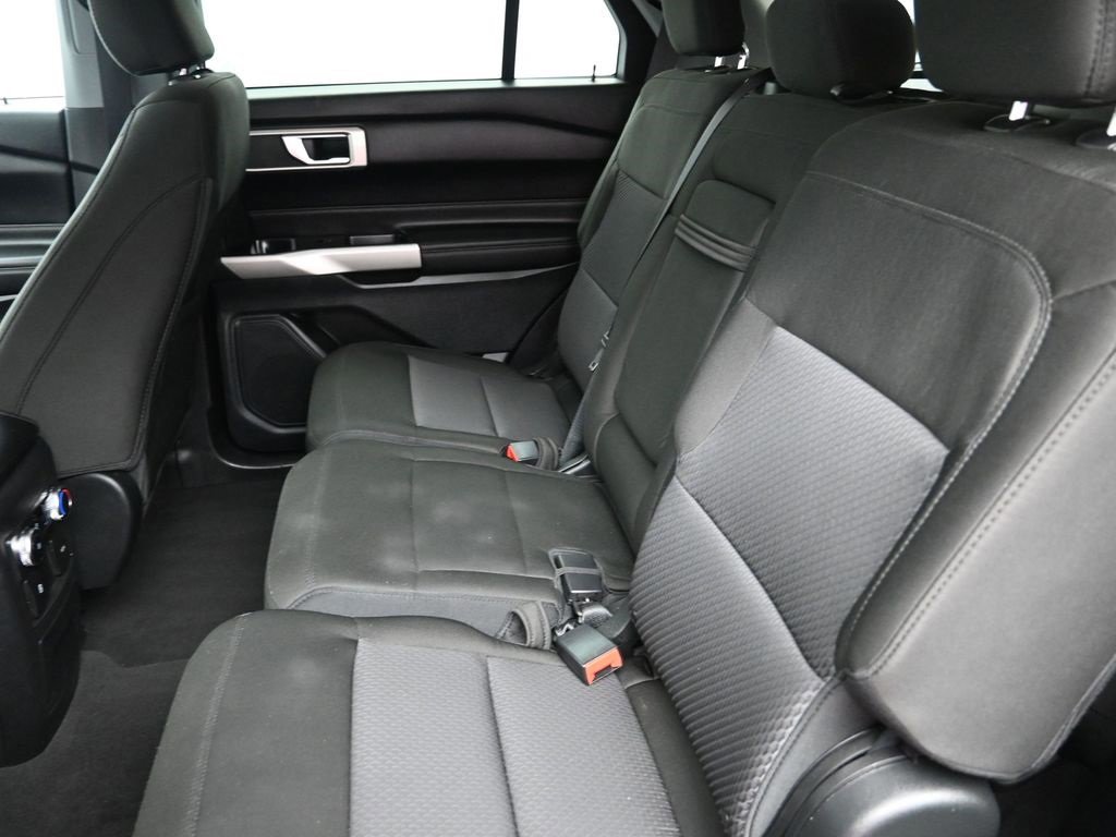 Certified 2022 Ford Explorer XLT image 44