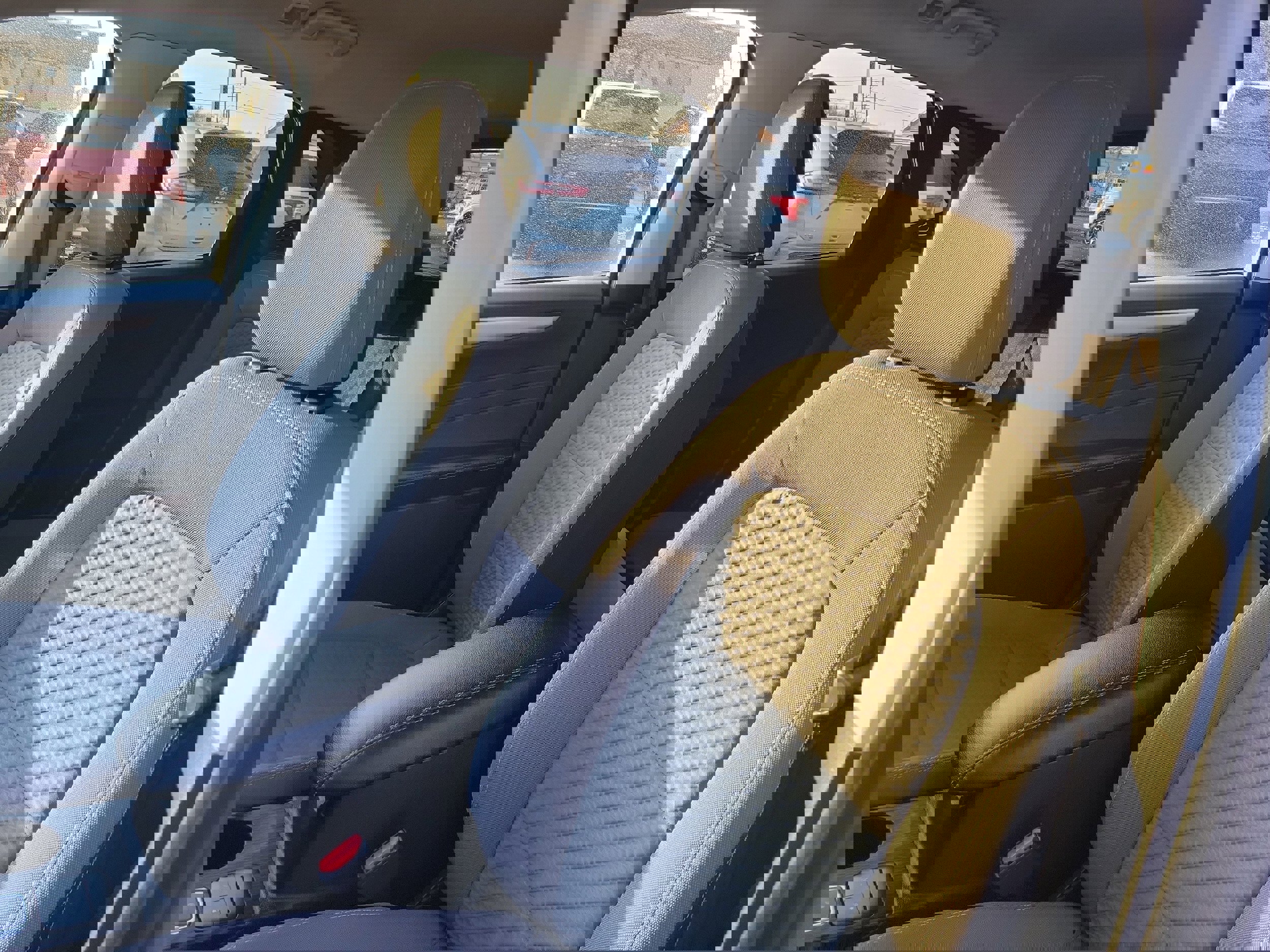 Certified 2021 Ford Escape SE image 18