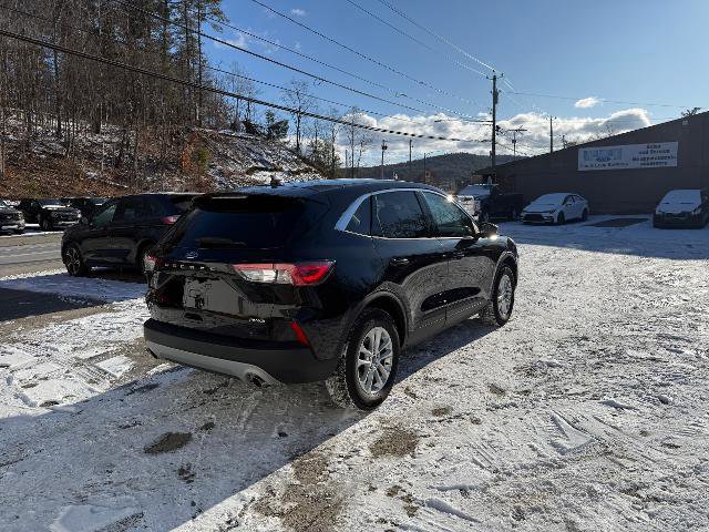 Certified 2022 Ford Escape SE image 5