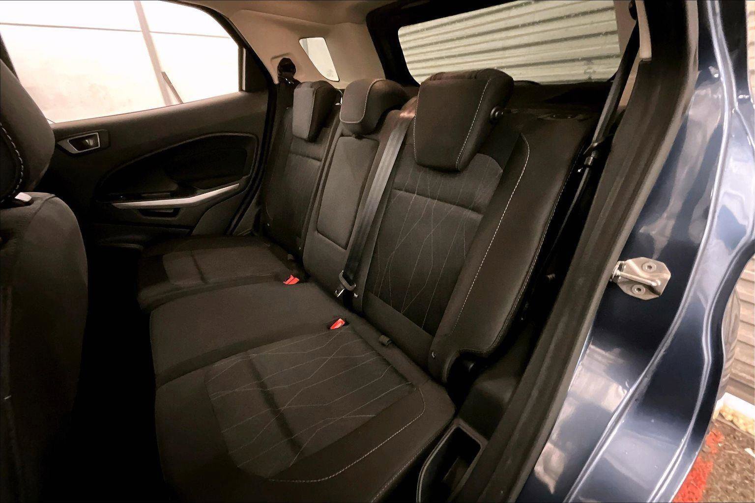 Certified 2021 Ford EcoSport SE image 25