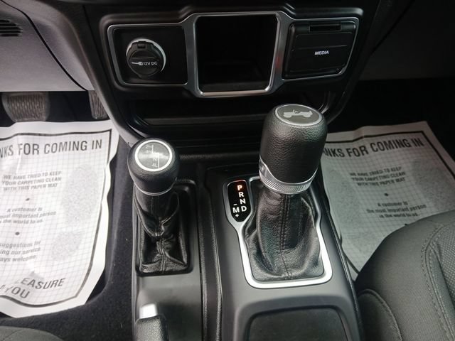 Used 2021 Jeep Wrangler Unlimited Sport AWD/4WD image 19