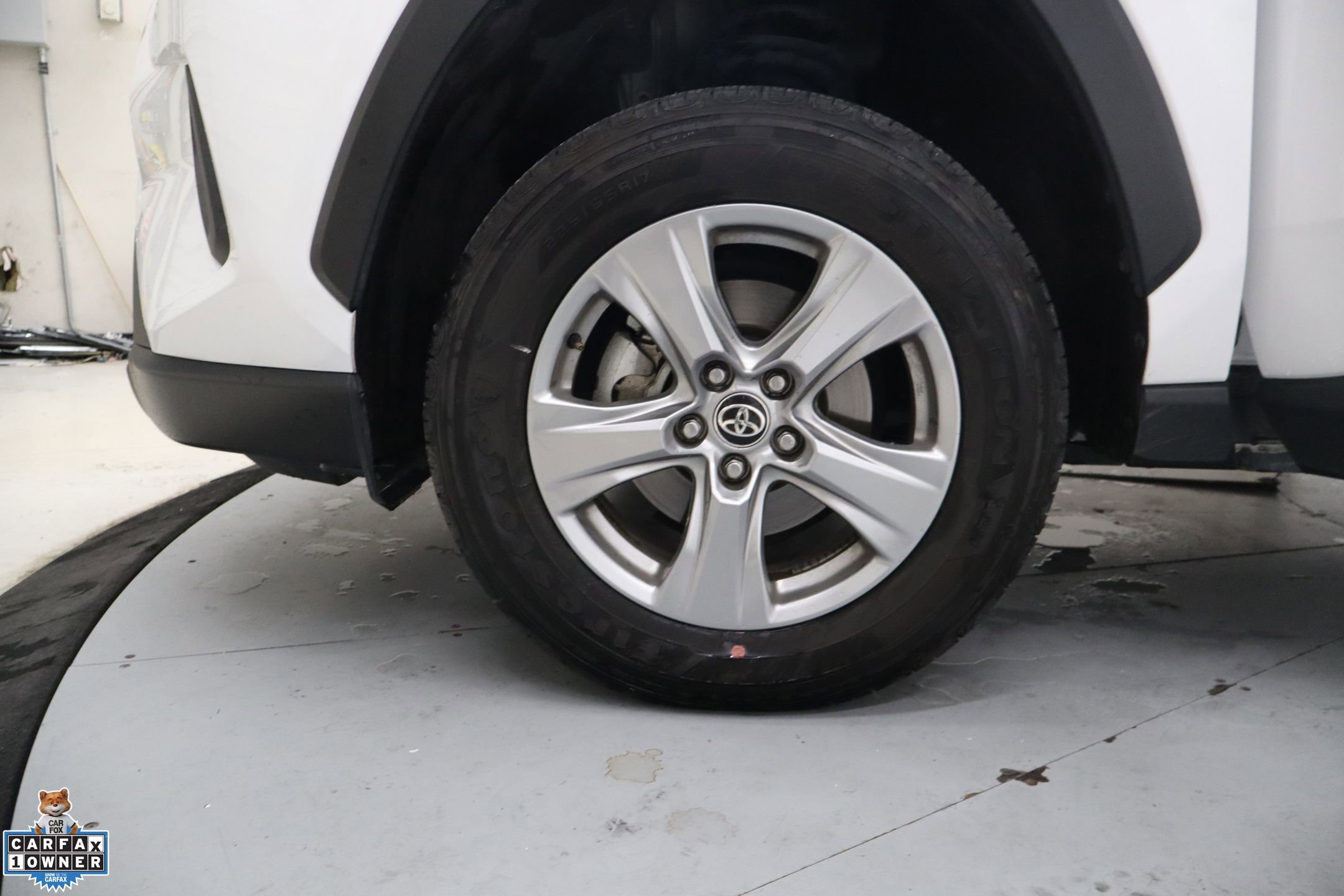 Used 2024 Toyota RAV4 XLE AWD/4WD image 12