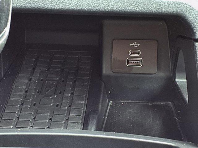 Certified 2024 Ford Ranger XLT w/ Technology Package image 15