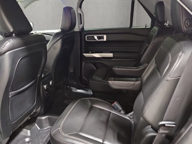 Certified 2020 Ford Explorer XLT w/ Equipment Group 202A AWD/4WD image 22