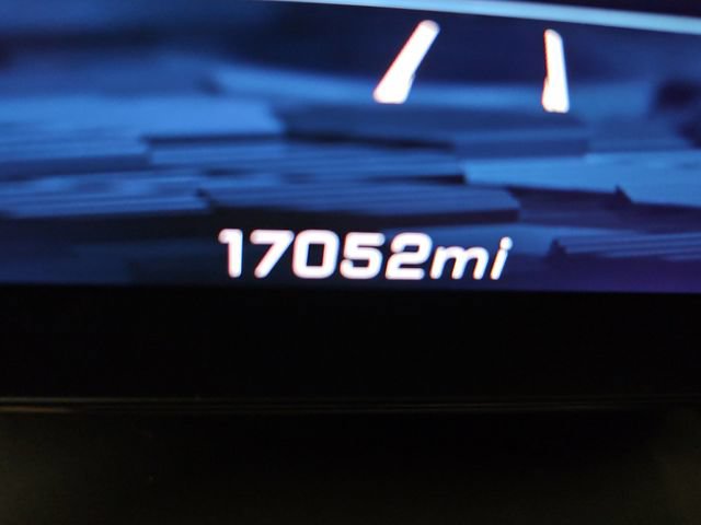 Used 2026 Chevrolet Suburban Z71 AWD/4WD image 21
