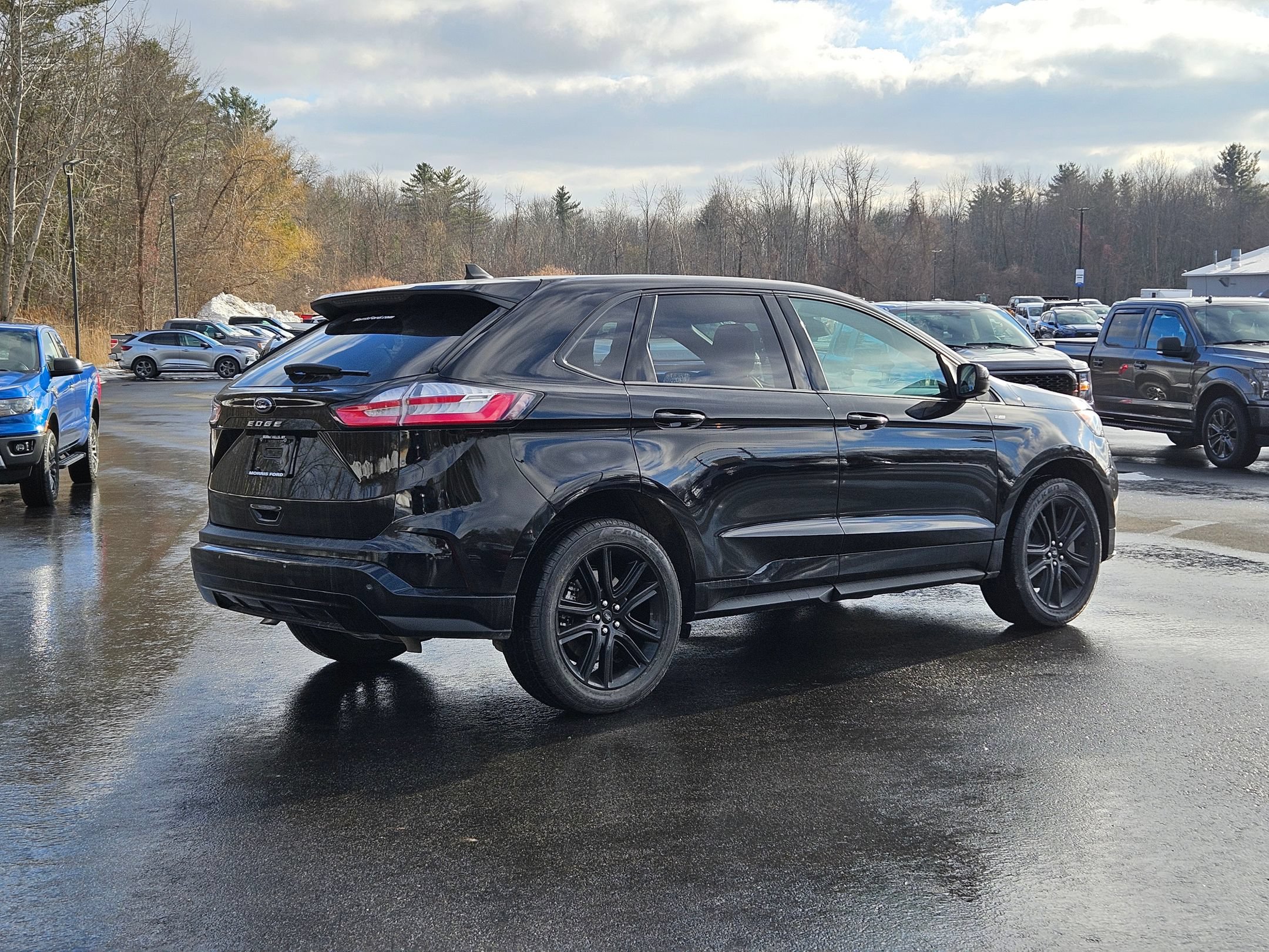 Certified 2024 Ford Edge ST-Line AWD/4WD image 3