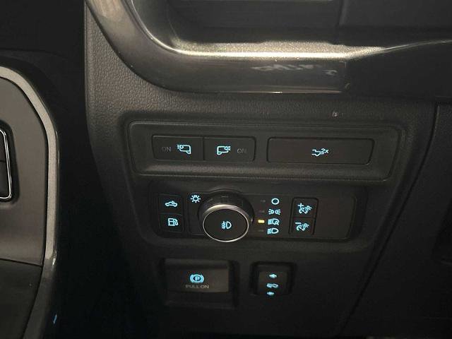 Certified 2022 Ford F150 XLT w/ Equipment Group 302A High image 16