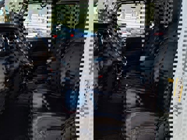 Used 2020 Jeep Gladiator Rubicon image 17