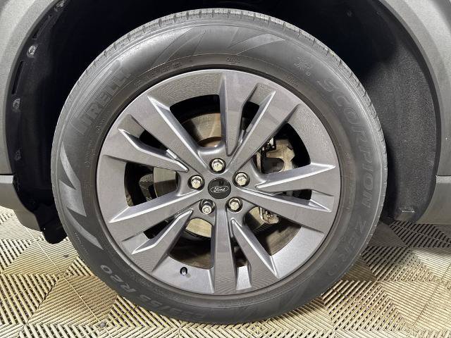 Certified 2023 Ford Explorer XLT w/ Equipment Group 202A RWD image 11