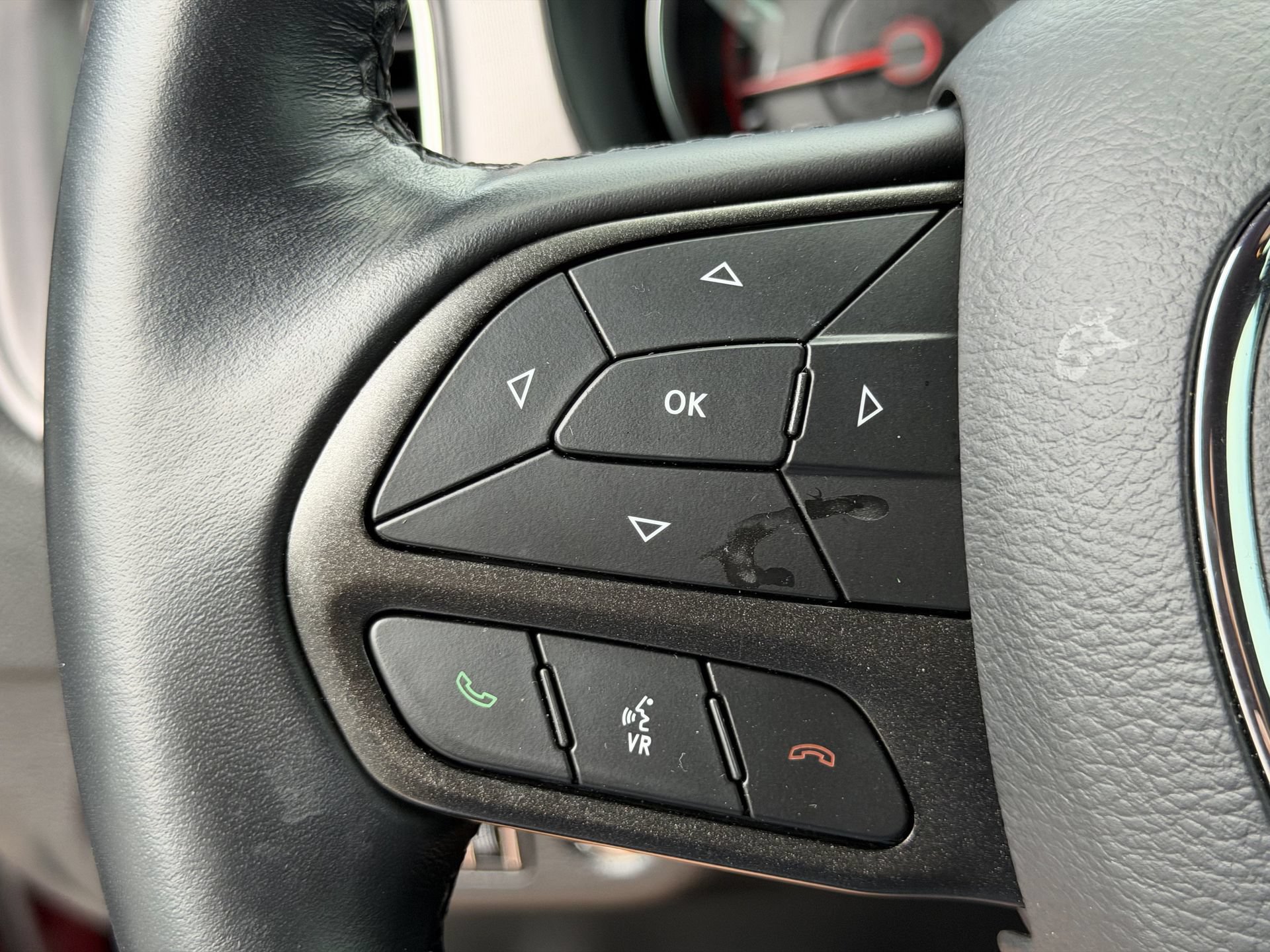 Used 2023 Dodge Charger SXT AWD/4WD image 9