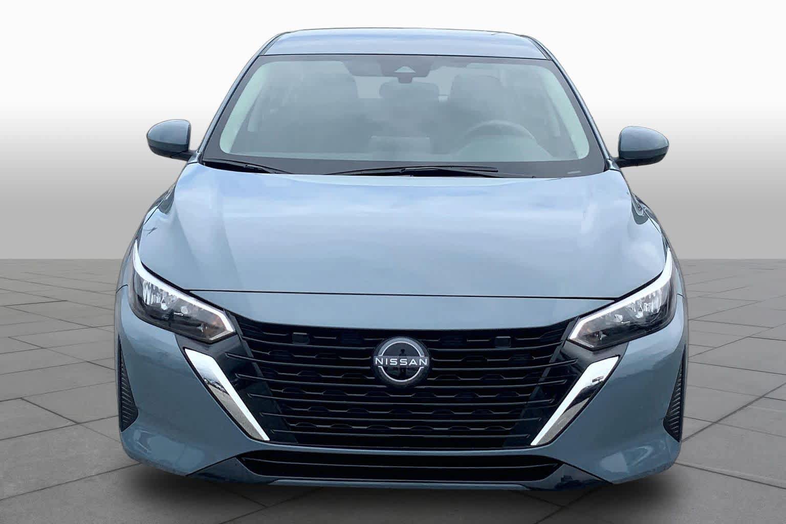 Used 2025 Nissan Sentra SV w/ All-Weather Package FWD image 4