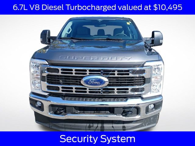 Certified 2025 Ford F250 XLT w/ FX4 Off-Road Package AWD/4WD image 3