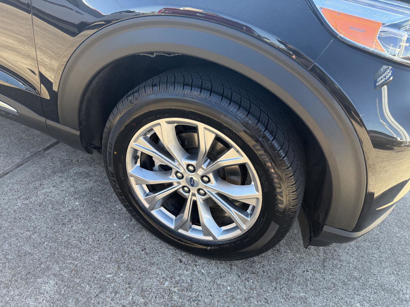 Certified 2022 Ford Explorer XLT w/ Equipment Group 202A image 19