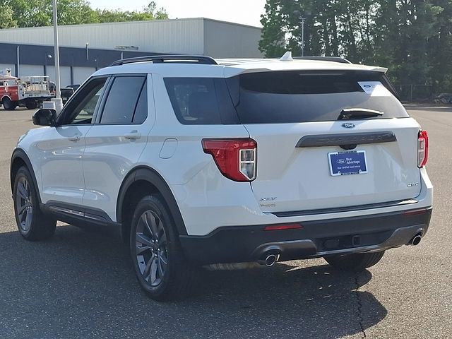 Certified 2023 Ford Explorer XLT w/ Equipment Group 202A AWD/4WD image 4