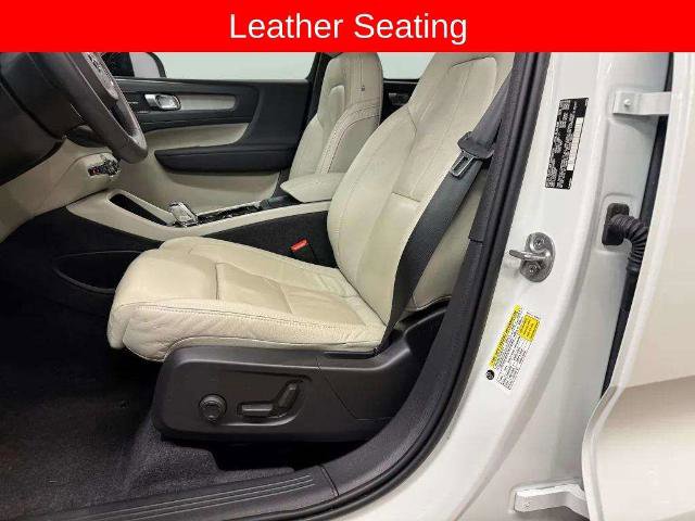 Used 2023 Volvo XC40 B5 Ultimate w/ Climate Package AWD/4WD image 16