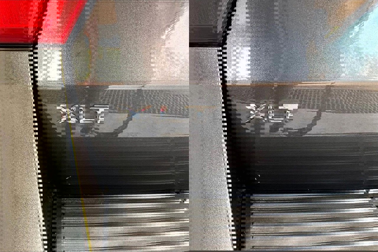 Certified 2021 Ford Expedition XLT image 32