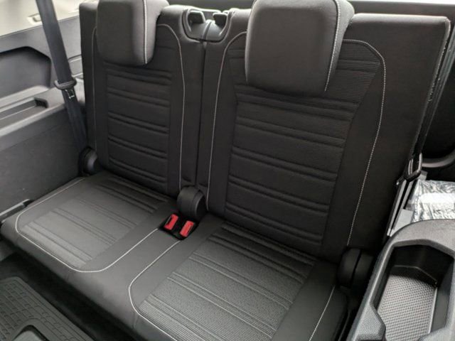 Used 2022 Volkswagen Tiguan S image 19