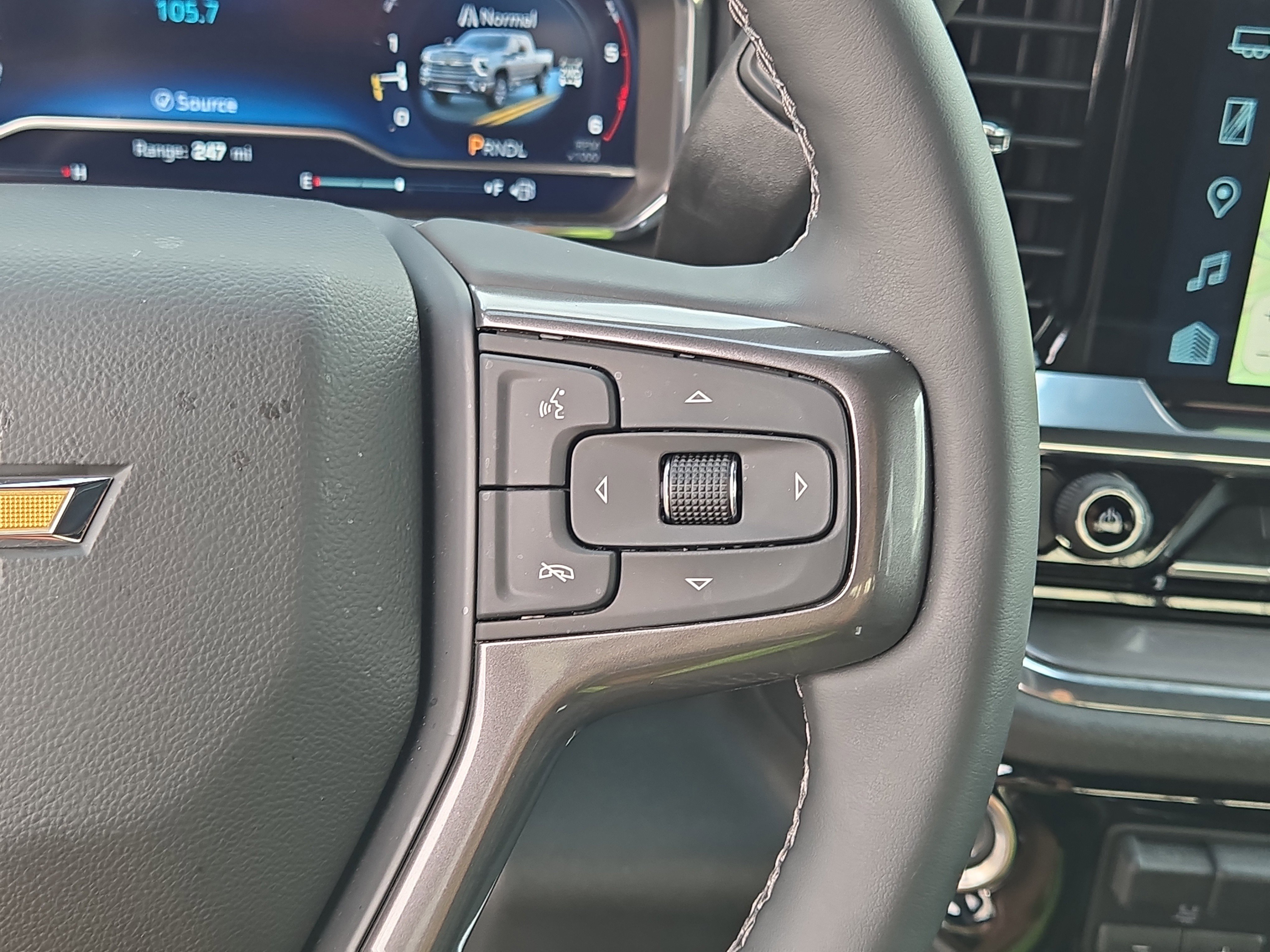 Used 2025 Chevrolet Silverado 2500 High Country w/ Technology Package image 27