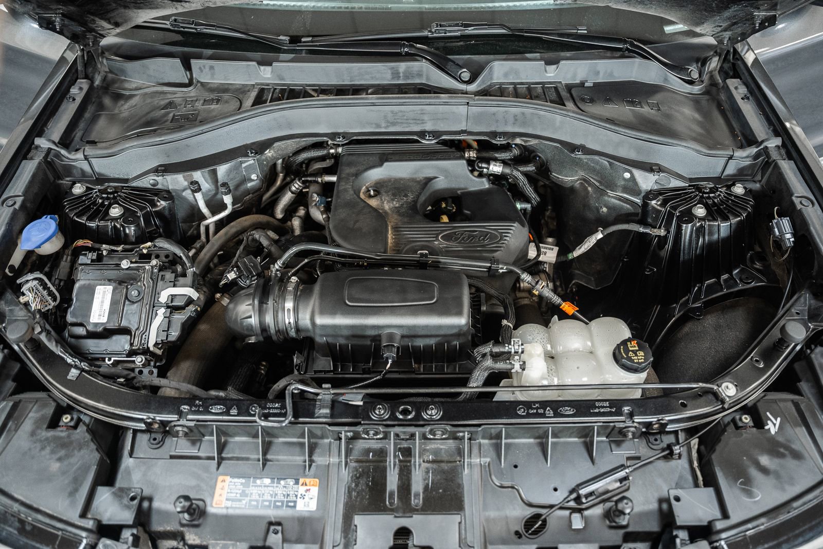 Certified 2020 Ford Explorer XLT w/ Equipment Group 202A image 26