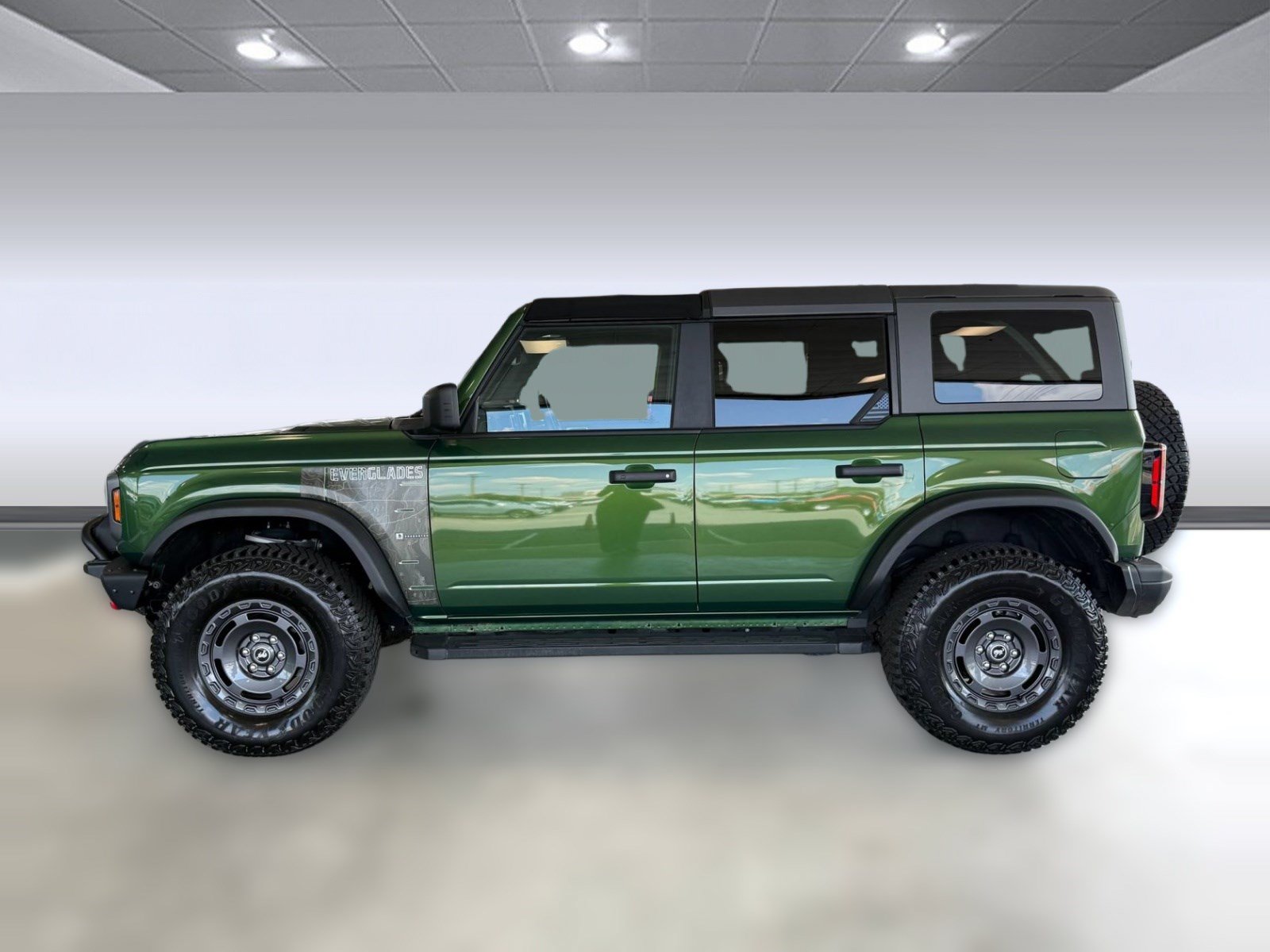 Certified 2024 Ford Bronco Everglades AWD/4WD image 2