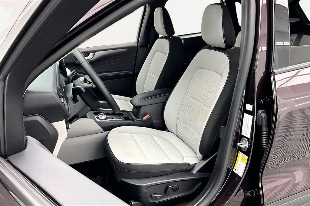 Certified 2023 Ford Escape Active w/ Tech Pack #2 image 25