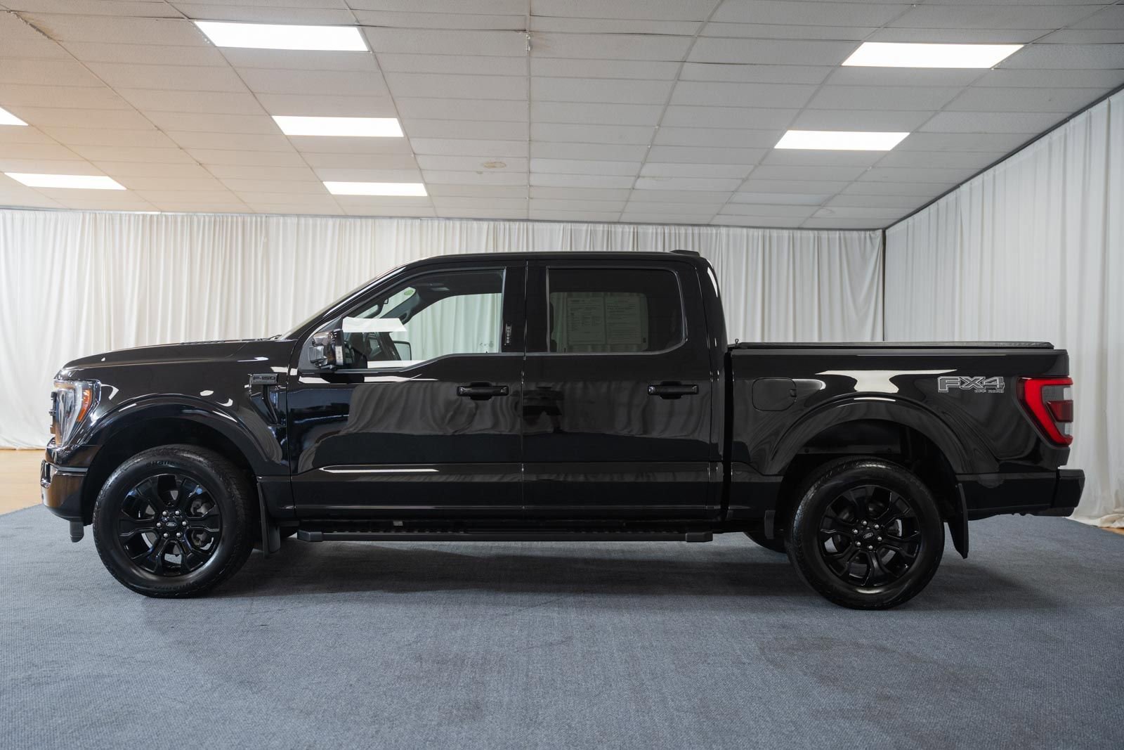 Certified 2023 Ford F150 Lariat w/ Equipment Group 502A High AWD/4WD image 5