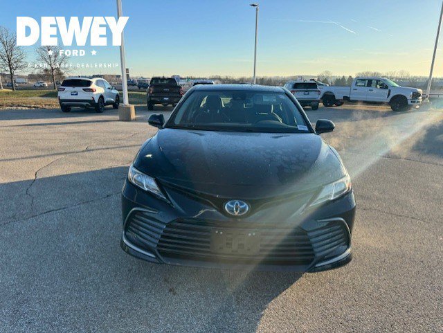 Used 2022 Toyota Camry LE image 8