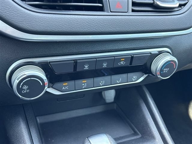 Used 2025 Nissan Altima 2.5 S FWD image 28