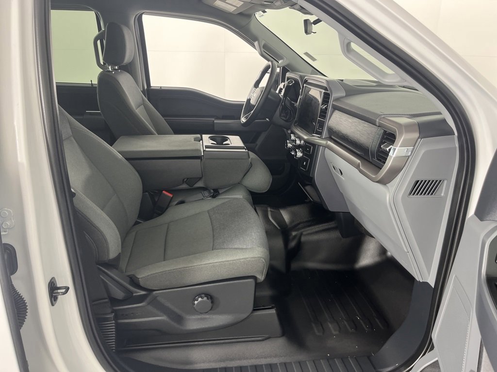 Certified 2025 Ford F150 XLT w/ Equipment Group 301A Standard image 31