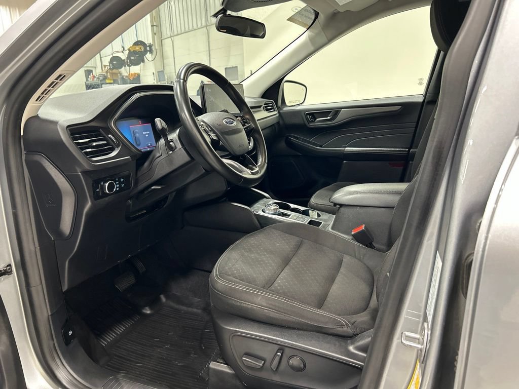Certified 2024 Ford Escape Active w/ Tech Pack #1 AWD/4WD image 11
