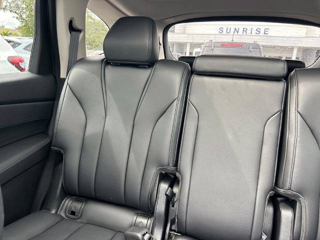 Used 2024 Acura MDX FWD image 13