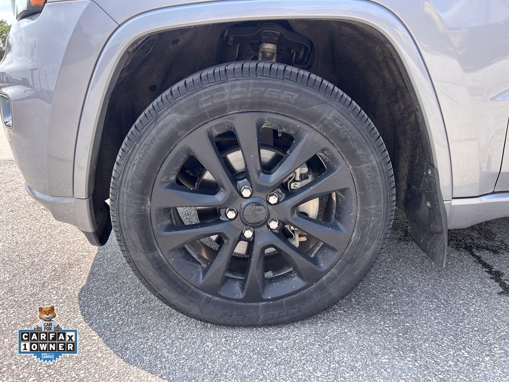 Used 2019 Jeep Grand Cherokee Altitude AWD/4WD image 34
