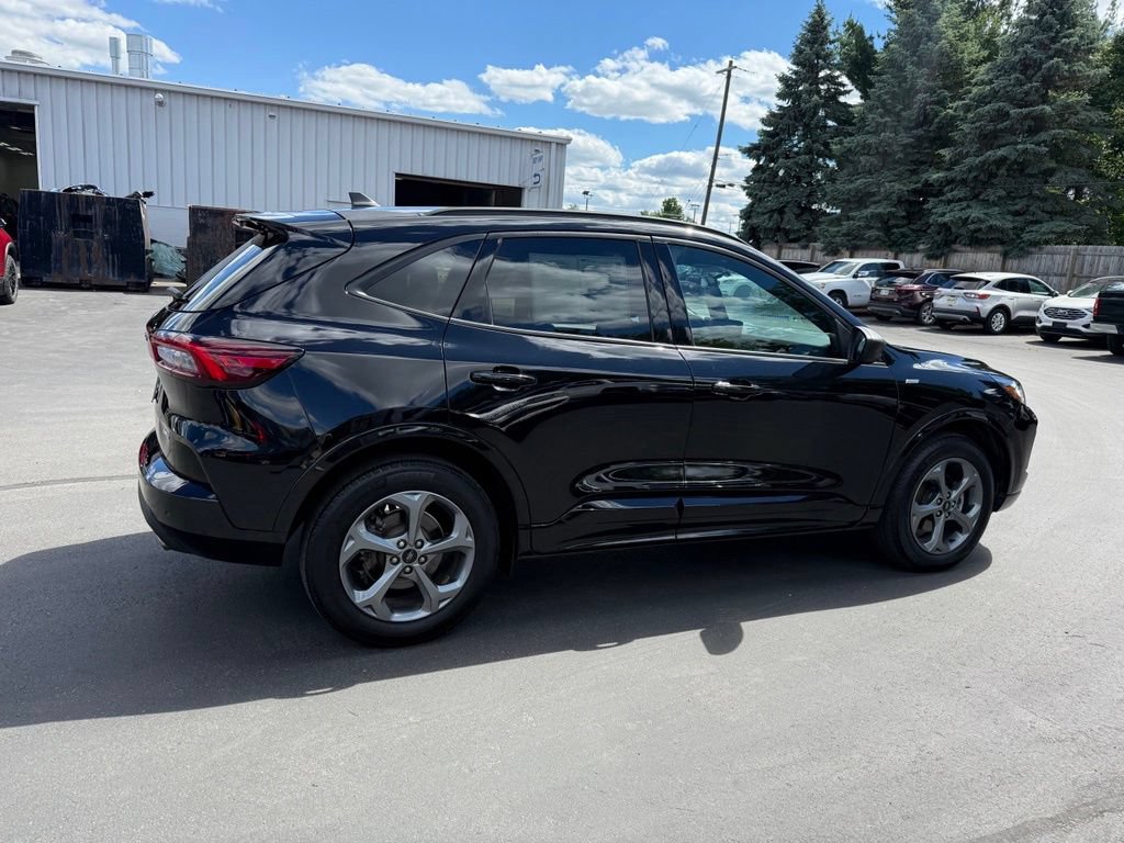 Certified 2024 Ford Escape ST-Line w/ Tech Pack #1 AWD/4WD image 8