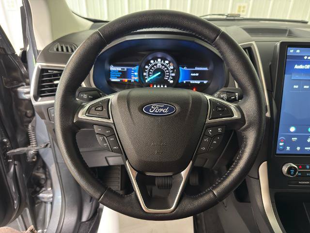 Certified 2023 Ford Edge SEL w/ Convenience Package AWD/4WD image 3