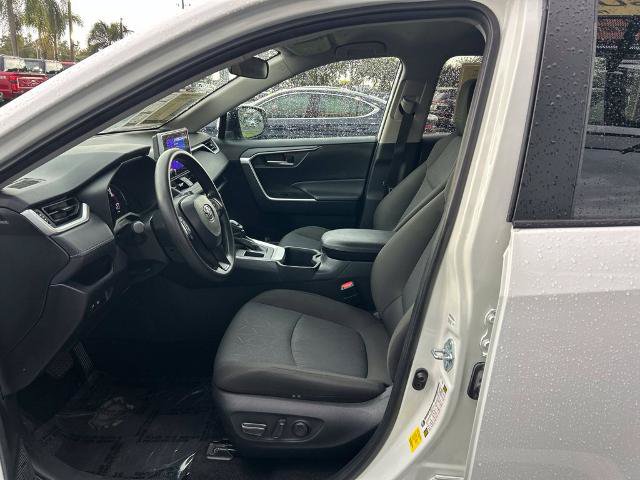 Used 2025 Toyota RAV4 XLE FWD image 16