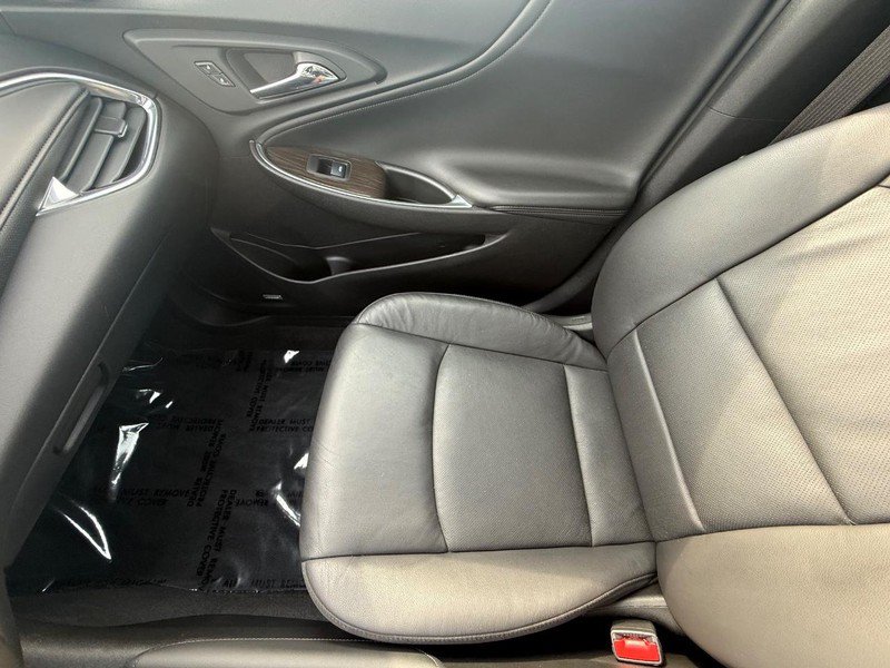 Used 2022 Chevrolet Malibu Premier FWD image 26