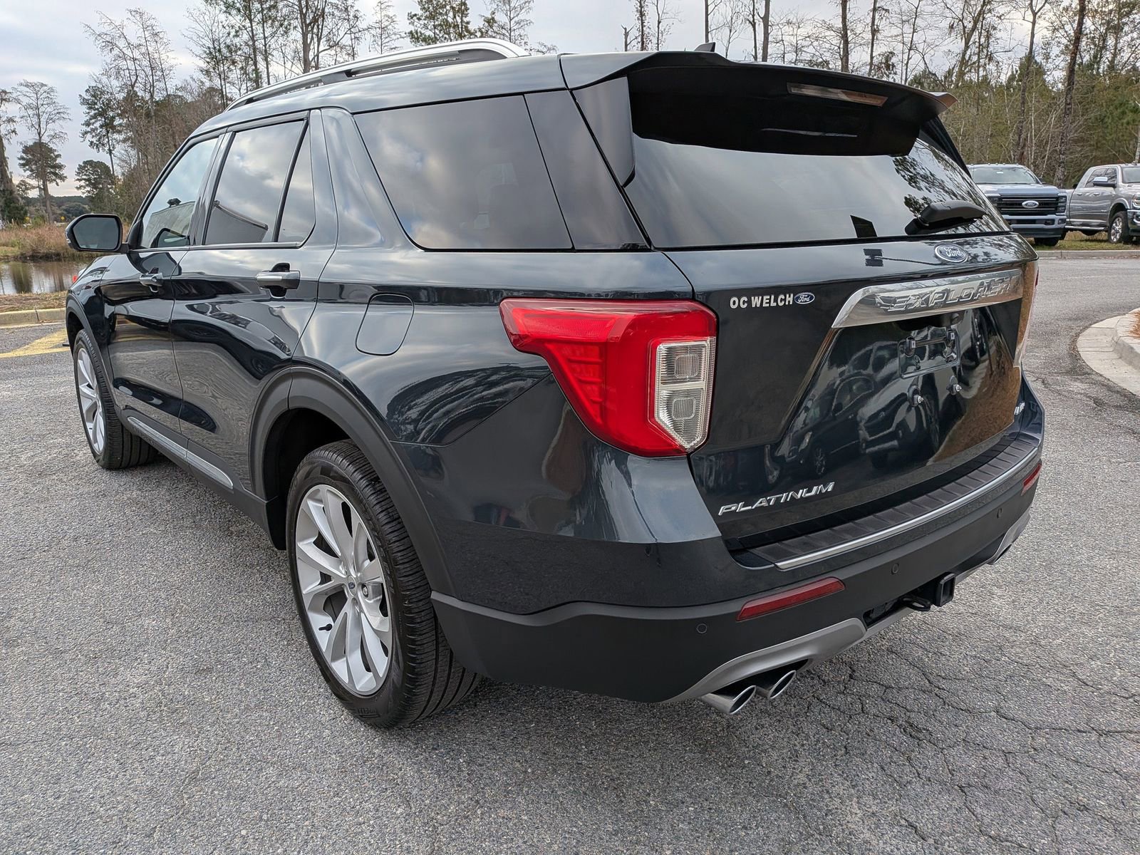Certified 2023 Ford Explorer Platinum w/ Technology Package image 6