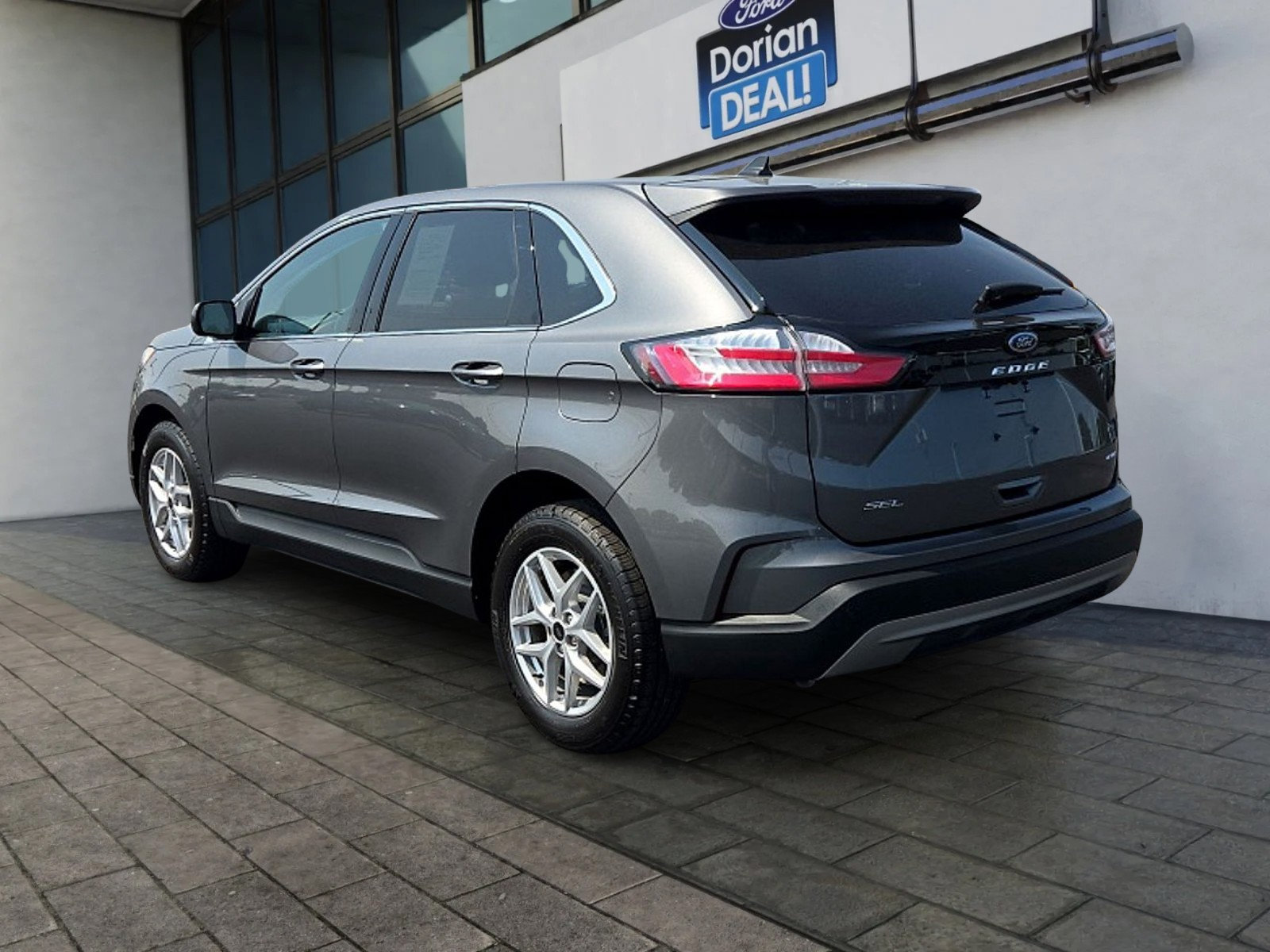 Certified 2024 Ford Edge SEL w/ Convenience Package AWD/4WD image 5