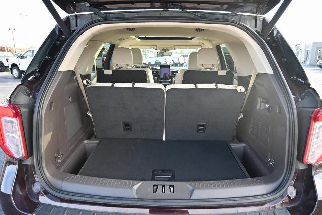 Certified 2022 Ford Explorer Platinum w/ Equipment Group 601A image 15