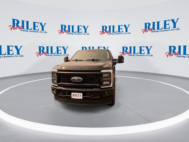 Certified 2024 Ford F250 XLT w/ XLT Premium Package AWD/4WD image 6