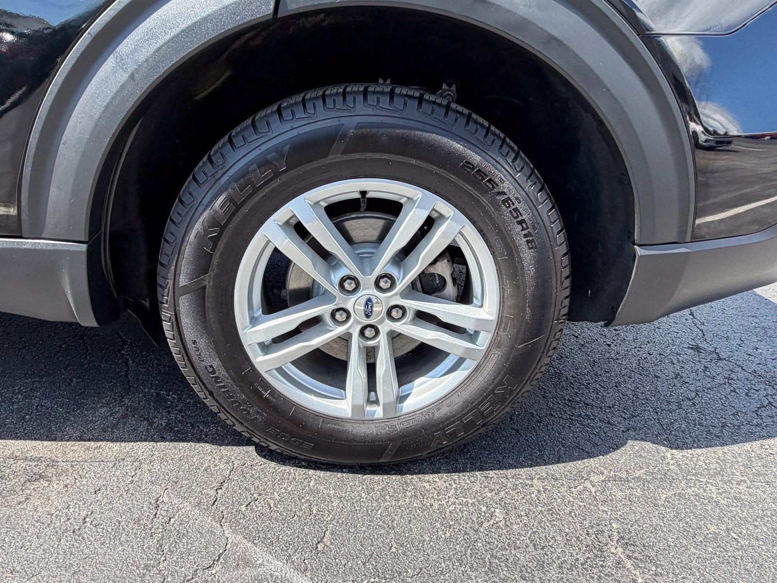Certified 2022 Ford Explorer XLT w/ Equipment Group 202A AWD/4WD image 47