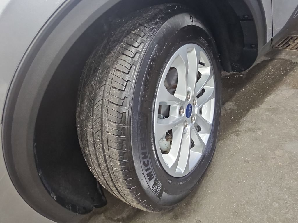 Certified 2021 Ford Escape SE FWD image 30