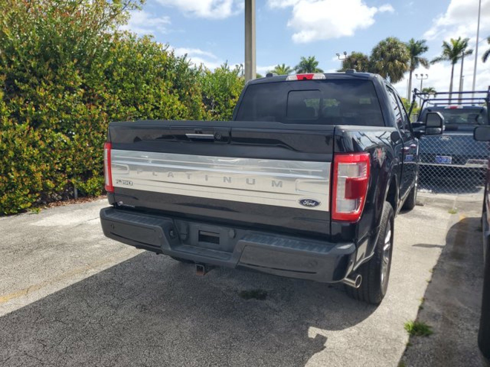 Certified 2022 Ford F150 Platinum w/ Equipment Group 701A High image 4