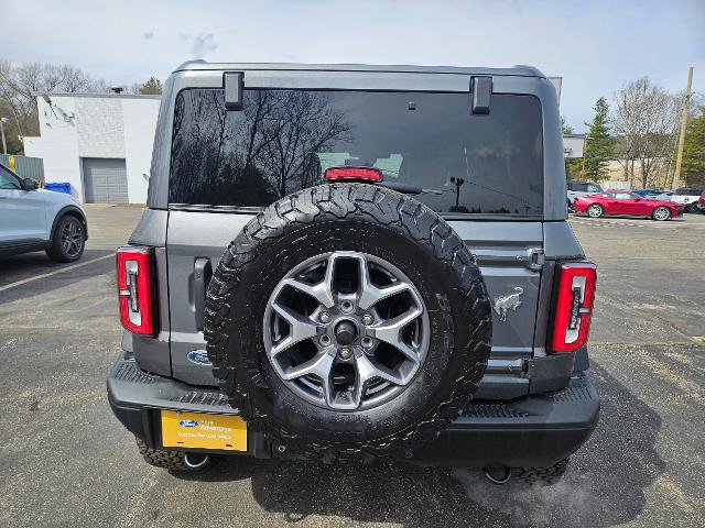 Certified 2025 Ford Bronco Badlands AWD/4WD image 6