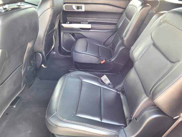 Certified 2023 Ford Explorer XLT w/ Equipment Group 202A RWD image 12