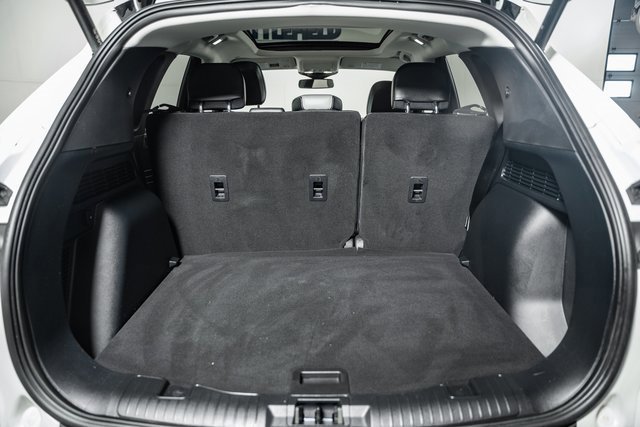 Certified 2024 Ford Escape SE w/ PHEV Premium Package image 11