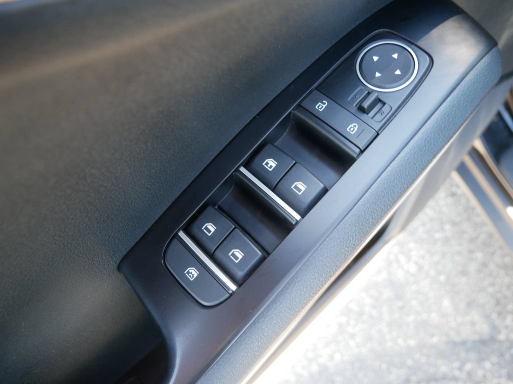 Used 2023 Kia Soul S FWD image 13