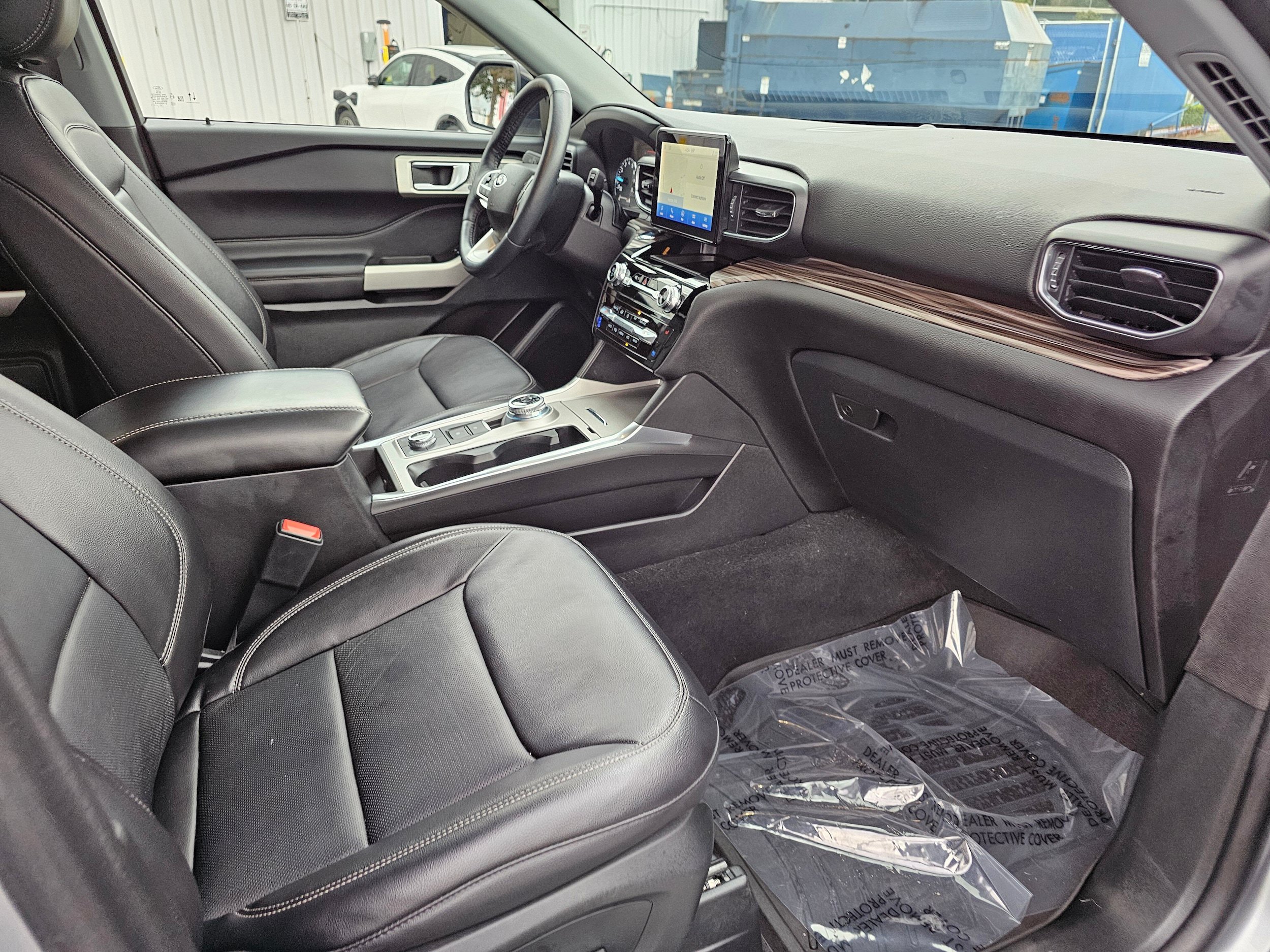 Certified 2023 Ford Explorer Limited AWD/4WD image 12