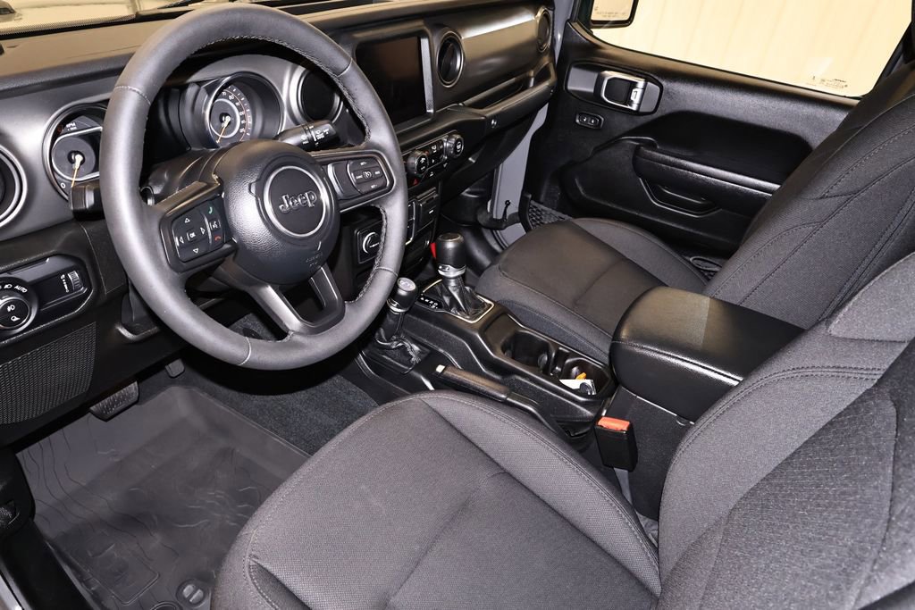 Used 2023 Jeep Gladiator Willys image 31