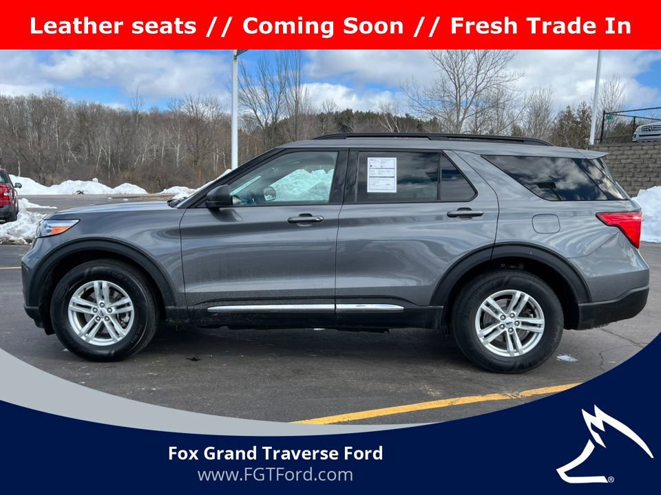 Certified 2022 Ford Explorer XLT w/ Equipment Group 202A image 5